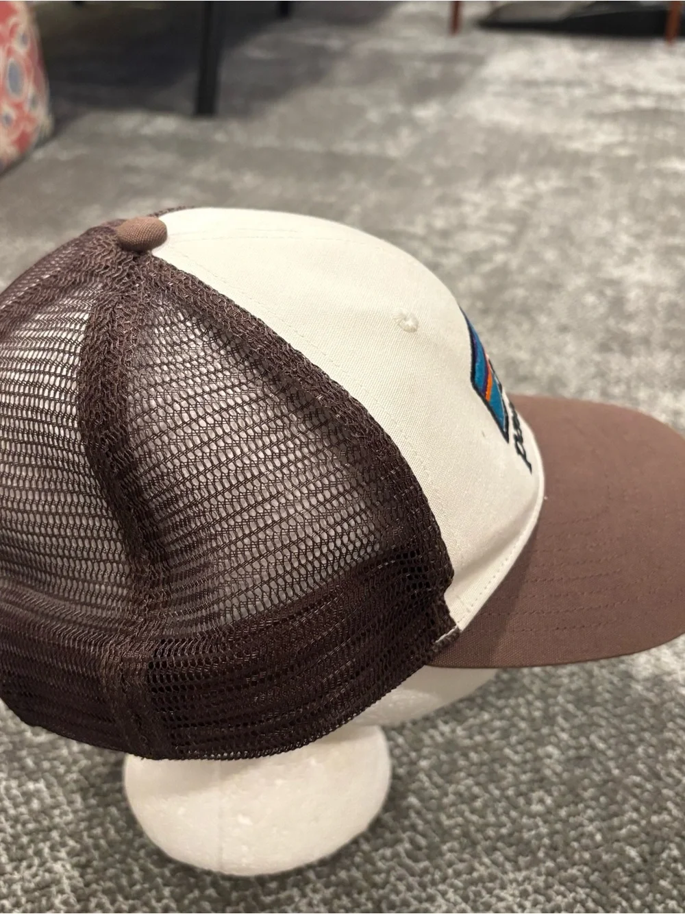 Vintage Patagonia White Brown Mesh Trucker Hat OSFA - Picture 2 of 5